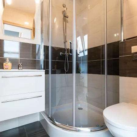 Δωμάτια σε οικογενειακή κατοικία Wena Ούστκα